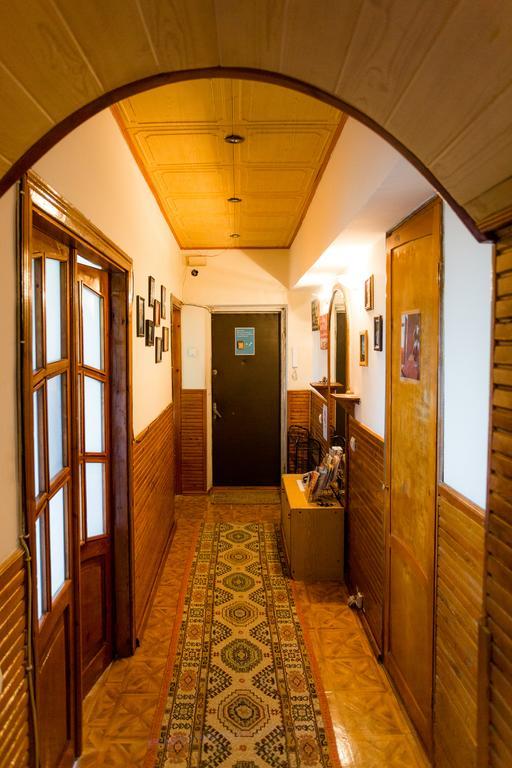 Ussr Hostel Bishkek Bagian luar foto