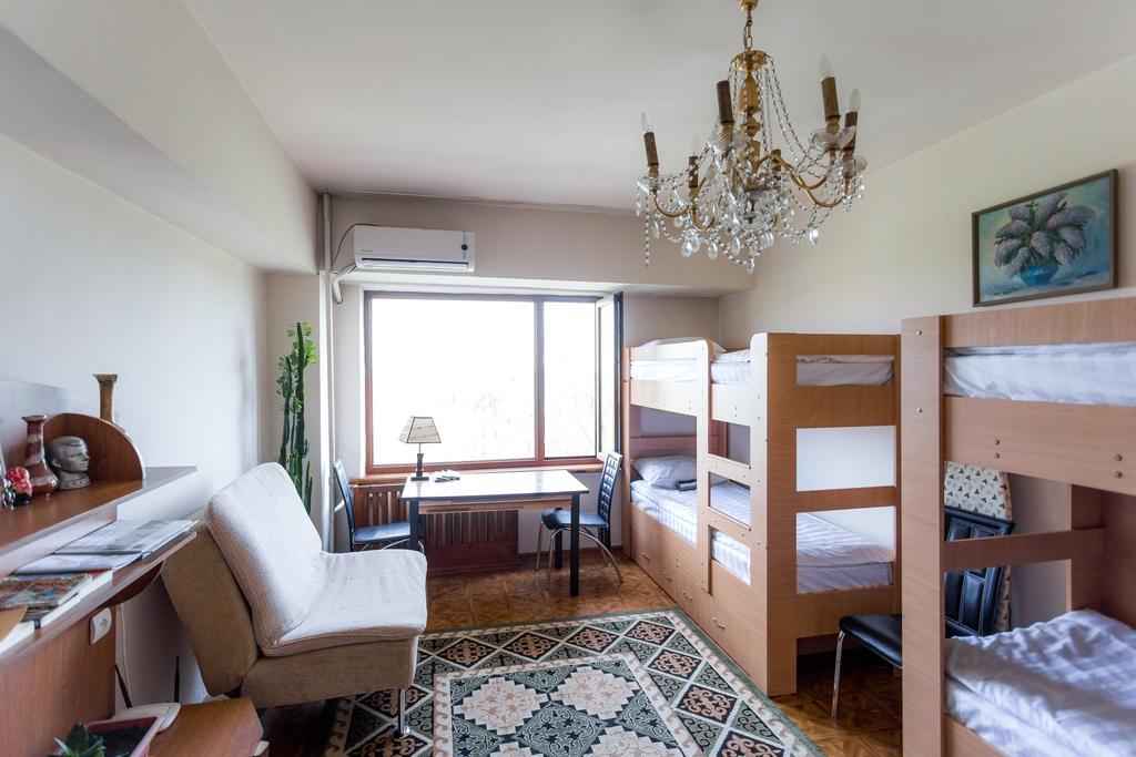 Ussr Hostel Bishkek Bagian luar foto