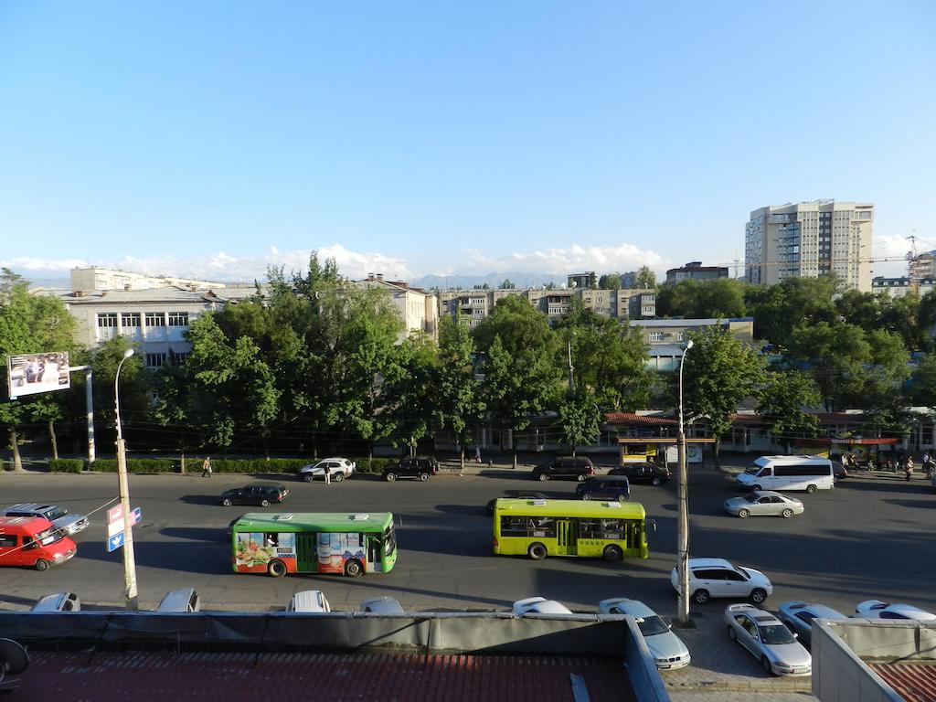 Ussr Hostel Bishkek Ruang foto